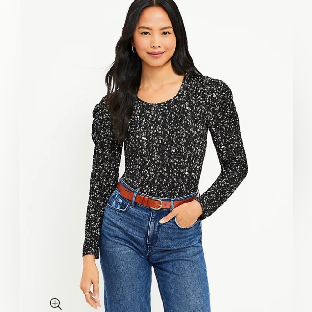 LOFT NWT Women's Floral Twist Sleeve Top